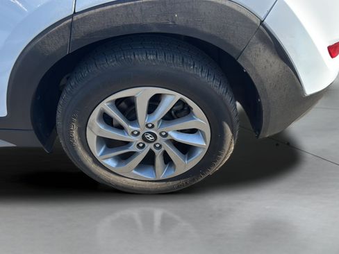 Used 2018 Hyundai Tucson SEL FWD image 37