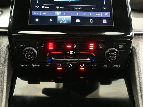 Used 2023 Jeep Grand Cherokee L Laredo image 21