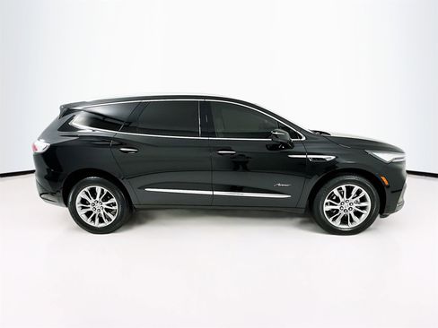 Used 2024 Buick Enclave Avenir w/ Avenir Technology Package image 9