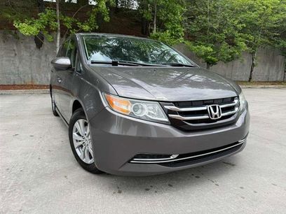 Used 2016 Honda Odyssey SE