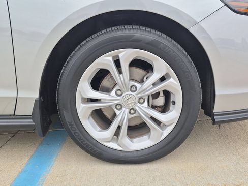 Used 2024 Honda Accord LX image 31