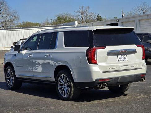 Used 2021 GMC Yukon XL Denali w/ Denali Premium Package AWD/4WD image 8