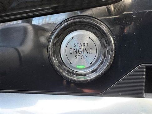 Used 2022 Chevrolet Corvette Stingray Premium Conv w/ Z51 Performance Package image 13