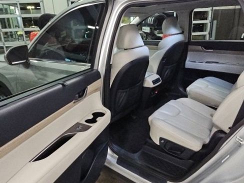 Used 2022 Hyundai Palisade SEL w/ Premium Package image 32