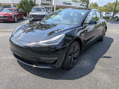 Used 2018 Tesla Model 3 Mid Range RWD image 9
