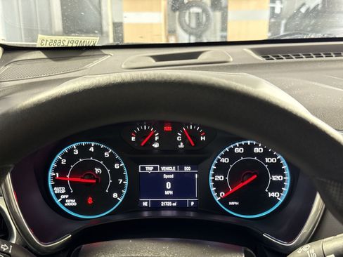 Used 2023 Chevrolet Equinox LS FWD image 18