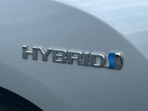 Used 2012 Toyota Highlander 4WD Hybrid w/ Leather Pkg image 14