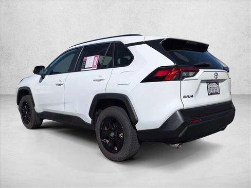 Used 2019 Toyota RAV4 XLE w/ Convenience Package image 8