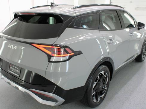 Used 2023 Kia Sportage SX FWD image 9