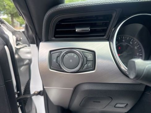 Used 2019 Ford Mustang GT Premium RWD image 24
