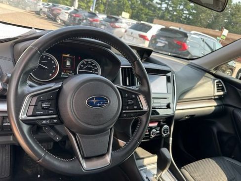 Used 2022 Subaru Forester Premium AWD/4WD image 24