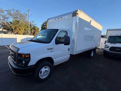 Used 2017 Ford E-350 and Econoline 350 Super Duty w/ Power Windows & Locks Group RWD image 4