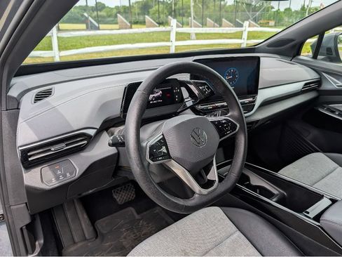 Used 2023 Volkswagen ID.4 Pro AWD/4WD image 18