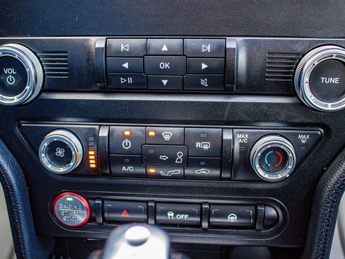 Used 2019 Ford Mustang GT image 25