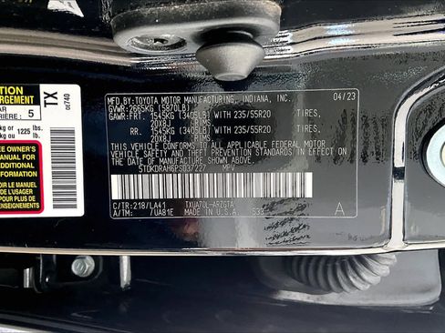 Used 2023 Toyota Highlander Platinum FWD image 34