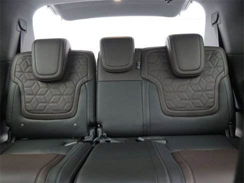 New 2026 Nissan Armada Platinum image 14