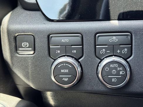 New 2026 GMC Sierra 1500 Elevation AWD/4WD image 16