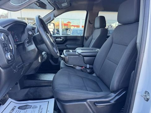 Used 2021 GMC Sierra 2500 4x4 Crew Cab w/ Convenience Package image 11