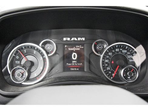 Used 2024 RAM 3500 Big Horn image 10