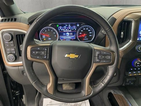 Used 2019 Chevrolet Silverado 1500 High Country image 16