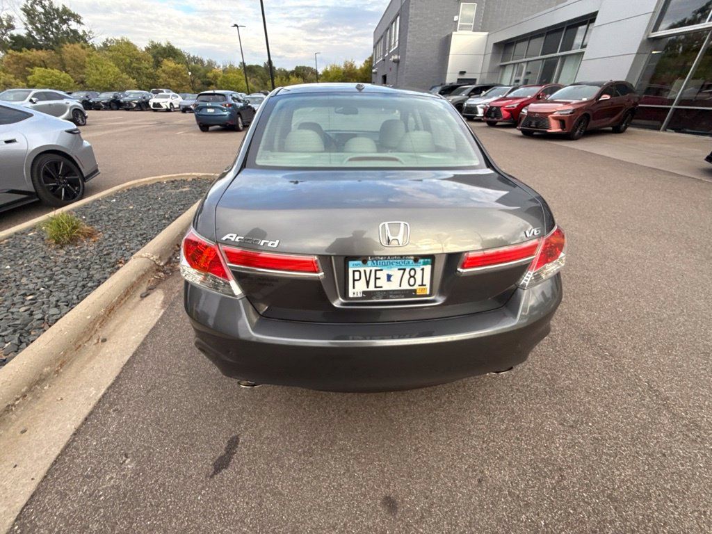 Used 2011 Honda Accord EX-L image 9