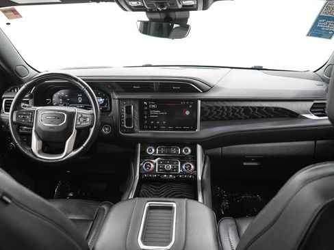 Used 2023 GMC Yukon Denali w/ Denali Reserve Package AWD/4WD image 14