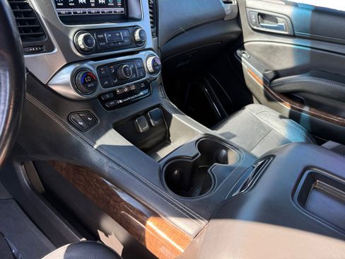 Used 2019 Chevrolet Tahoe LT w/ Luxury Package image 13