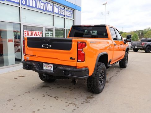 New 2026 Chevrolet Silverado 2500 ZR2 w/ ZR2 Bison Edition AWD/4WD image 3