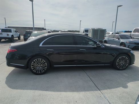 Used 2022 Mercedes-Benz S 580 S 580 w/ Rear Seat Package image 4