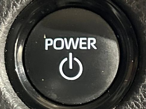 Used 2025 Toyota Camry LE FWD image 59