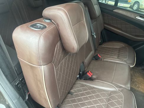 Used 2015 Mercedes-Benz GL 450 4MATIC image 16