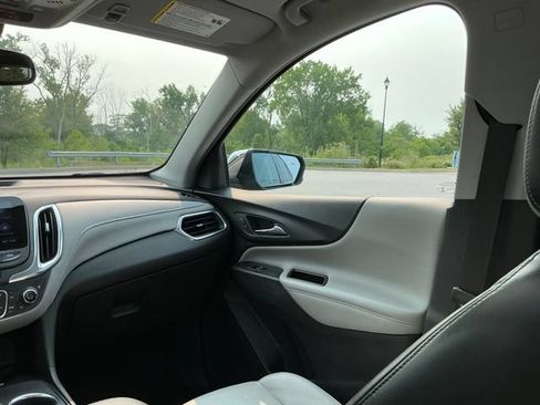 Used 2020 Chevrolet Equinox Premier FWD image 28