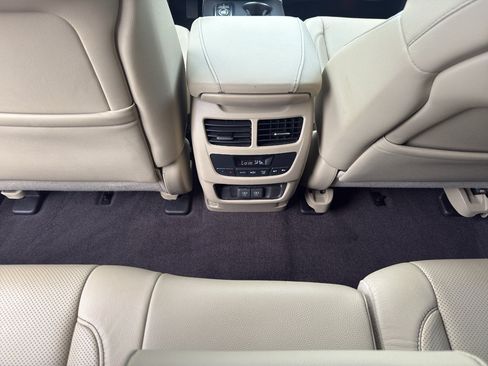 Certified 2019 Acura MDX FWD w/ Technology Package image 11