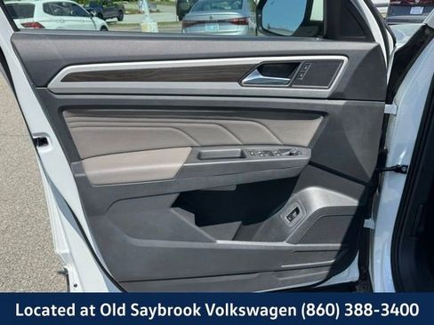 Used 2023 Volkswagen Atlas SE w/ Panoramic Sunroof Package AWD/4WD image 38