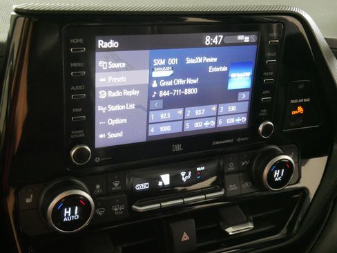 Used 2021 Toyota Highlander XSE image 22