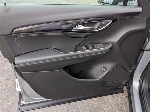 Used 2023 Buick Envision Essence AWD/4WD image 11