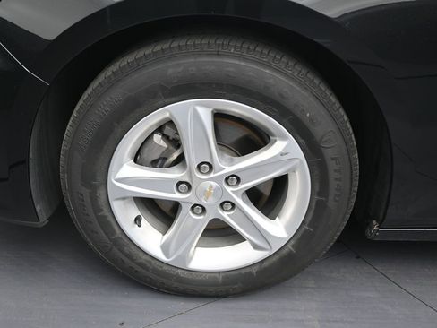 Used 2024 Chevrolet Malibu LS FWD image 9