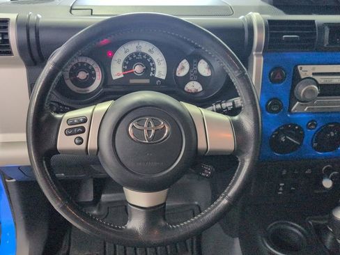 Used 2007 Toyota FJ Cruiser 4WD image 9