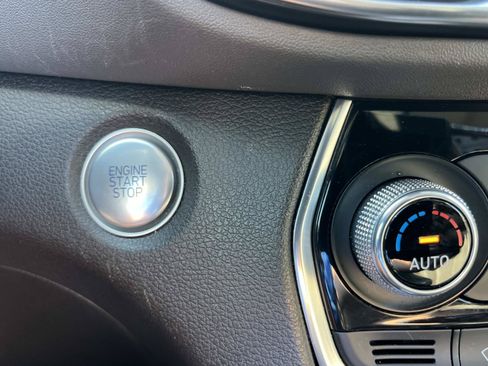 Used 2019 Hyundai Santa Fe Limited FWD image 38