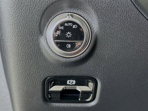 New 2026 Mercedes-Benz C 300 Sedan image 10