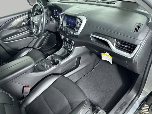 Used 2024 GMC Terrain SLT AWD/4WD image 26