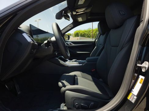 New 2026 BMW i4 eDrive40 w/ M Sport Package RWD image 8