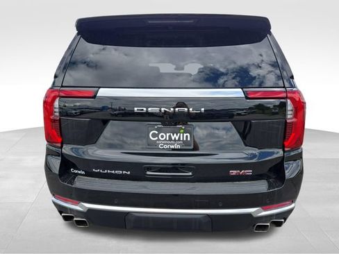 Used 2026 GMC Yukon Denali w/ Advanced Technology Package AWD/4WD image 11