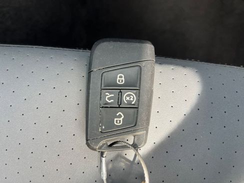 Used 2025 Volkswagen Jetta SE image 22