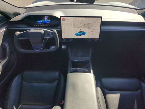 Used 2021 Tesla Model S Plaid image 13