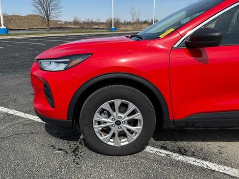 Used 2024 Ford Escape Active image 9