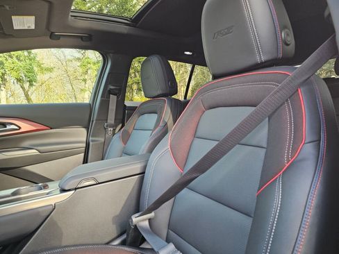 New 2026 Chevrolet Equinox EV RS image 11