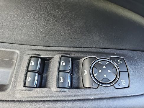 Used 2022 Ford Edge SEL w/ Convenience Package image 28