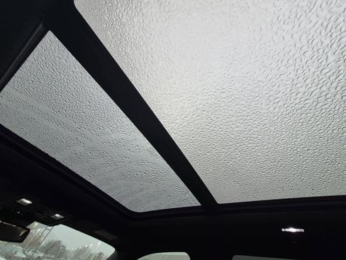 Used 2024 Chevrolet Tahoe Z71 w/ Off-Road Capability Package image 22