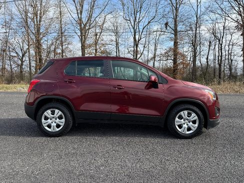 Used 2016 Chevrolet Trax LS image 10